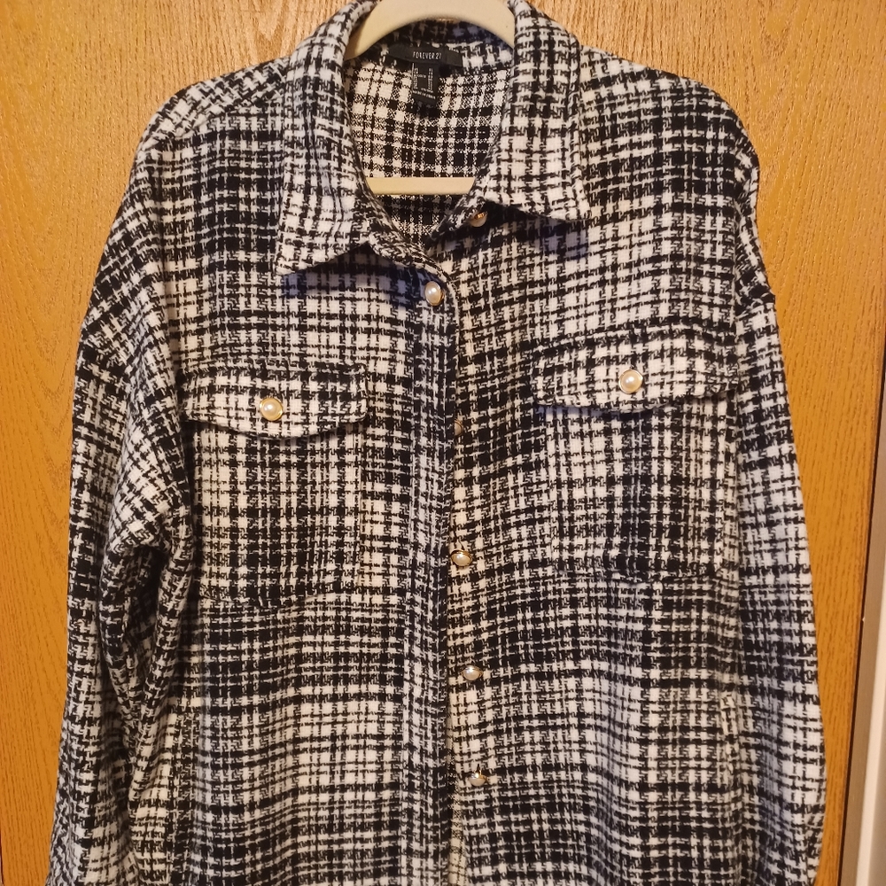 Women's Shaket